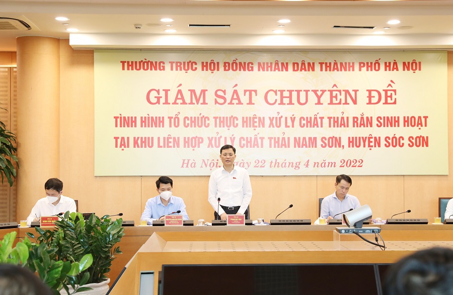Ph&oacute; Chủ tịch HĐND TP H&agrave; Nội Phạm Qu&iacute; Ti&ecirc;n kết luận buổi gi&aacute;m s&aacute;t