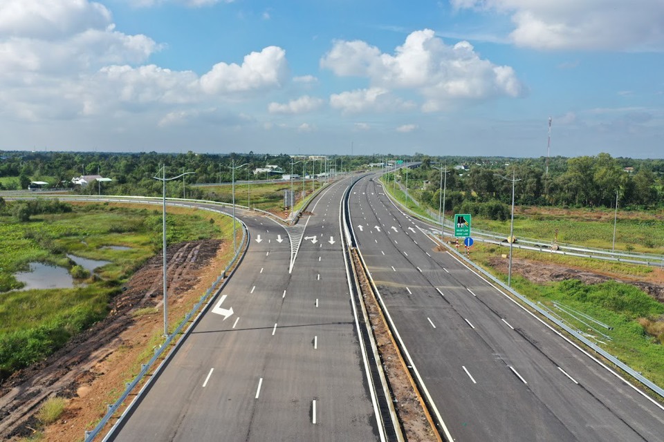 Tốc độ lưu th&ocirc;ng tr&ecirc;n cao tốc Trung Lương - Mỹ Thuận tối đa 80km/h, tối thiểu 60km/h.