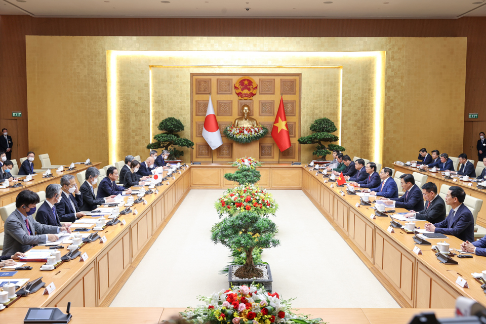 Thủ tướng Ch&iacute;nh phủ Phạm Minh Ch&iacute;nh đ&atilde; hội đ&agrave;m với Thủ tướng Kishida Fumio