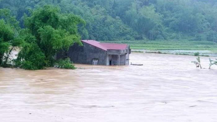 Nhiều nơi ở Lạng Sơn bị ngập &uacute;ng nghi&ecirc;m trọng sau cơn mưa lớn. Ảnh: B&aacute;o Giao th&ocirc;ng