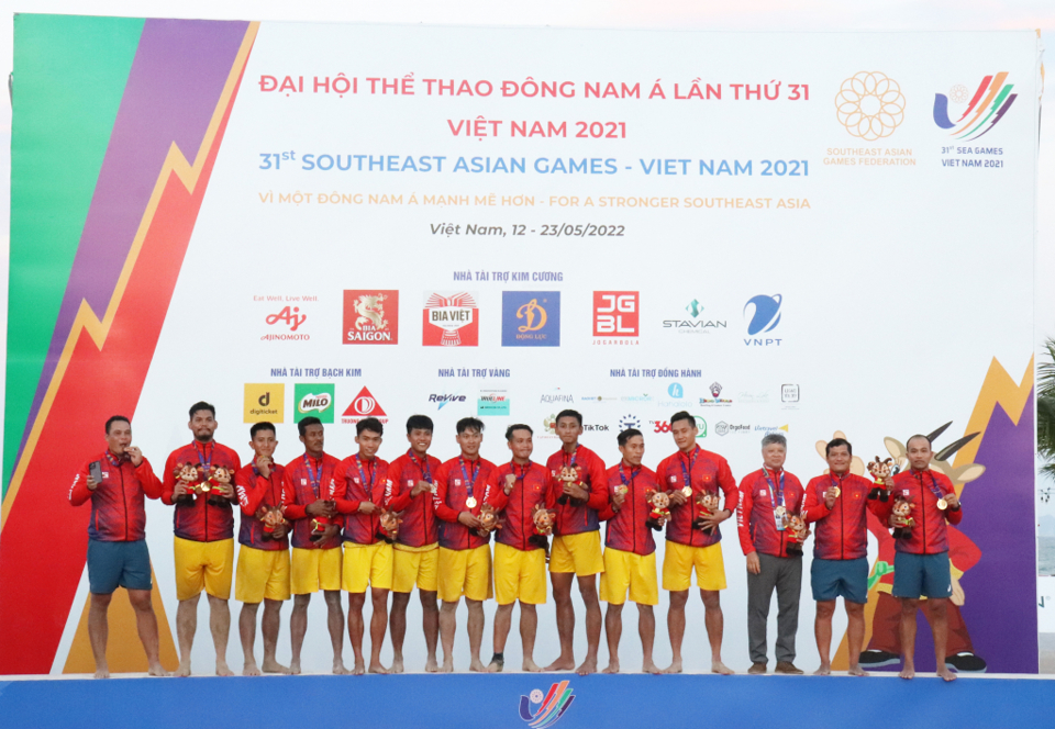 Đội tuyển Việt Nam bảo vệ th&agrave;nh c&ocirc;ng huy chương V&agrave;ng.