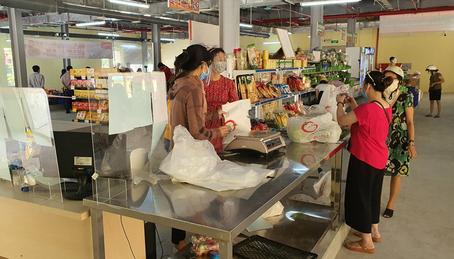 Hoạt động tại chợ Đồng T&acirc;m (phường Trương Định, quận Hai B&agrave; Trưng)