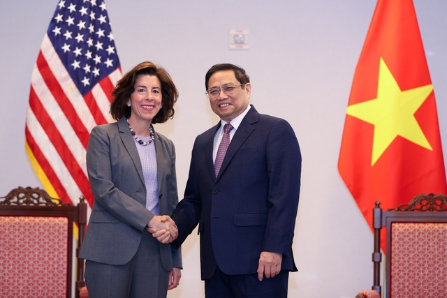 Thủ tướng Ch&iacute;nh phủ Phạm Minh Ch&iacute;nh tiếp Bộ trưởng Thương mại Hoa Kỳ Gina Raimondo - Ảnh: VGP