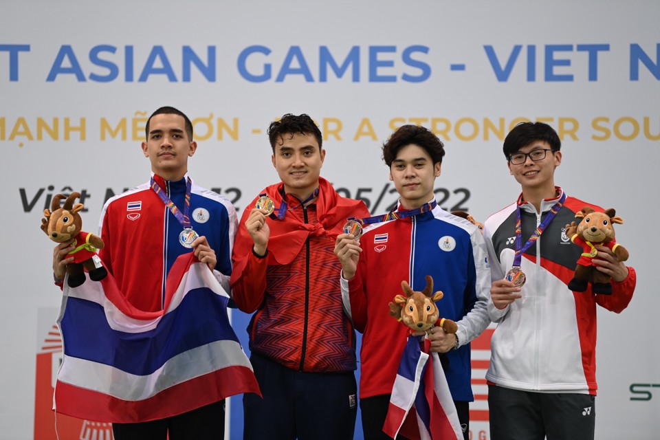 Vũ Th&agrave;nh An&nbsp;mang về tấm HCV đầu ti&ecirc;n cho đấu kiếm Việt Nam tại SEA Games 31. Ảnh: Ngọc T&uacute;.