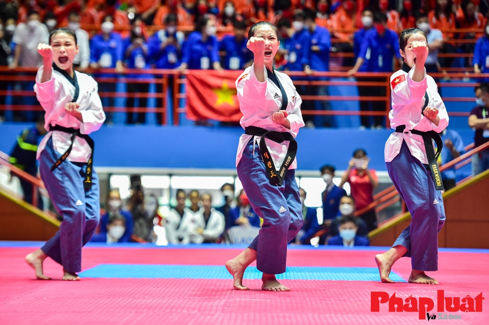 Võ sĩ Hà Nội cùng đồng đội “ẵm” 4 Huy chương Vàng Taekwondo biểu diễn - Ảnh 4