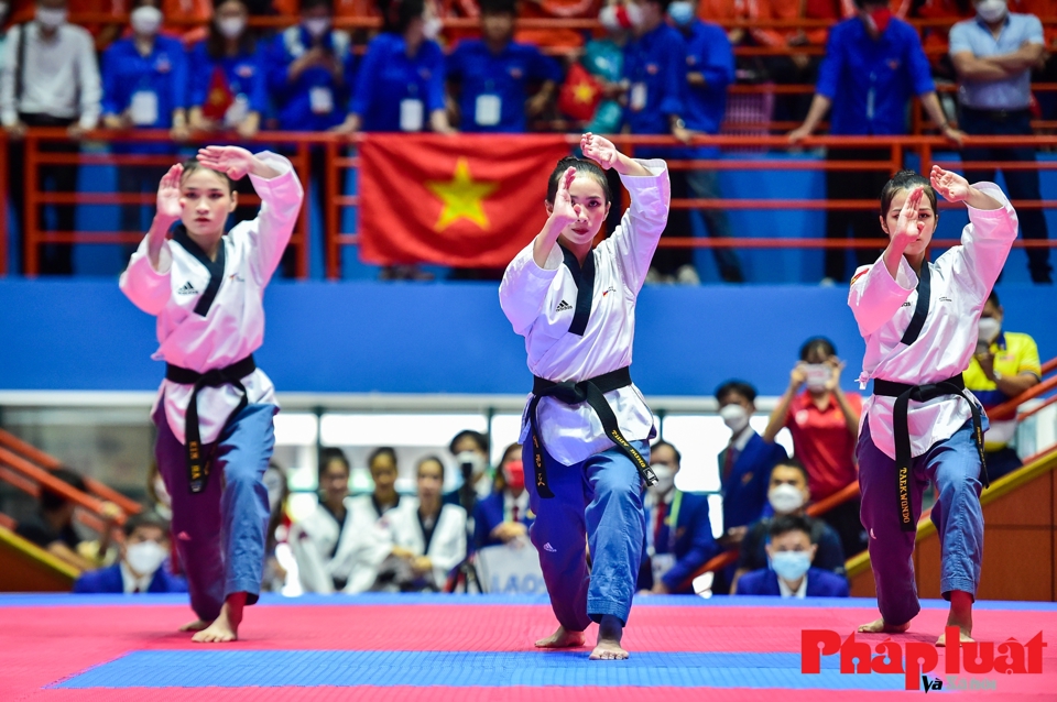 Võ sĩ Hà Nội cùng đồng đội “ẵm” 4 Huy chương Vàng Taekwondo biểu diễn - Ảnh 5