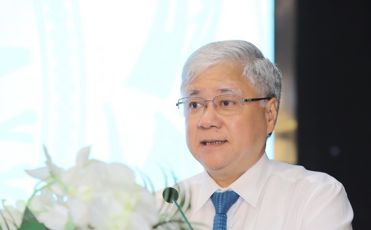 Chủ tịch Ủy ban Trung ương MTTQ Việt Nam Đỗ Văn Chiến ph&aacute;t biểu chỉ đạo hội nghị.