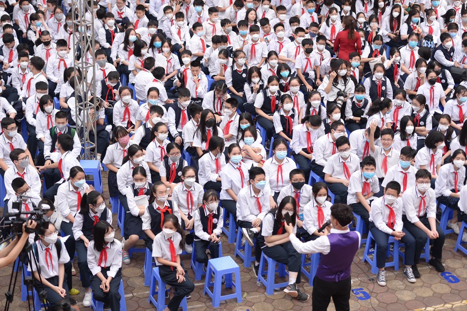 Hơn 1.000 học sinh trường THCS Giảng Võ tham dự Diễn đàn 