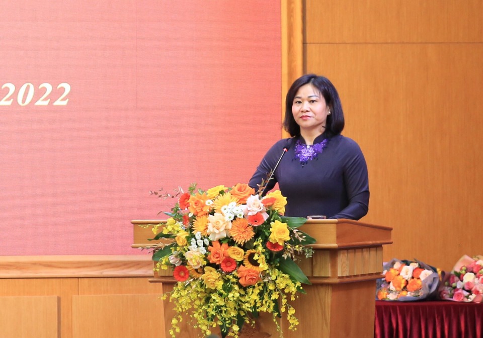 Ph&oacute; B&iacute; thư Thường trực Th&agrave;nh ủy Nguyễn Thị Tuyến ph&aacute;t biểu tại buổi lễ.