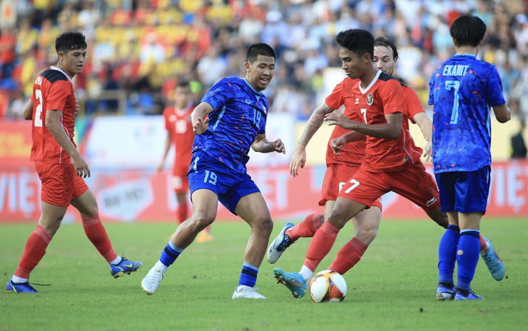 U23 Thái Lan chiến thắng tối thiểu để giành quyền vào chung kết SEA Games 31 - Ảnh 1