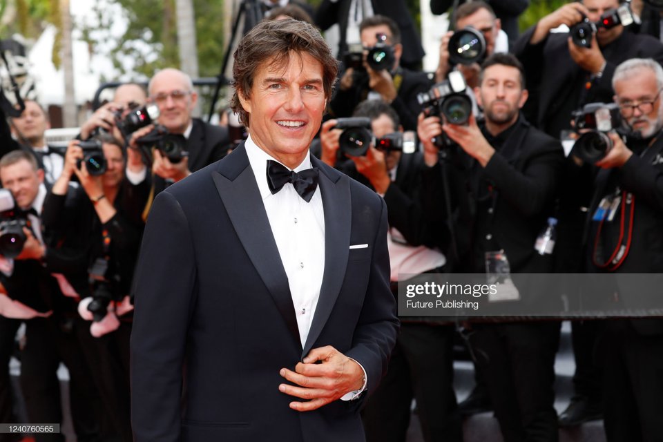 Tom Cruise&nbsp;sinh năm 1962, sở hữu chiều cao khi&ecirc;m tốn 170 cm. Thời mới đ&oacute;ng phim h&agrave;nh động, anh thường bị tr&ecirc;u chọc v&igrave; chiều cao.