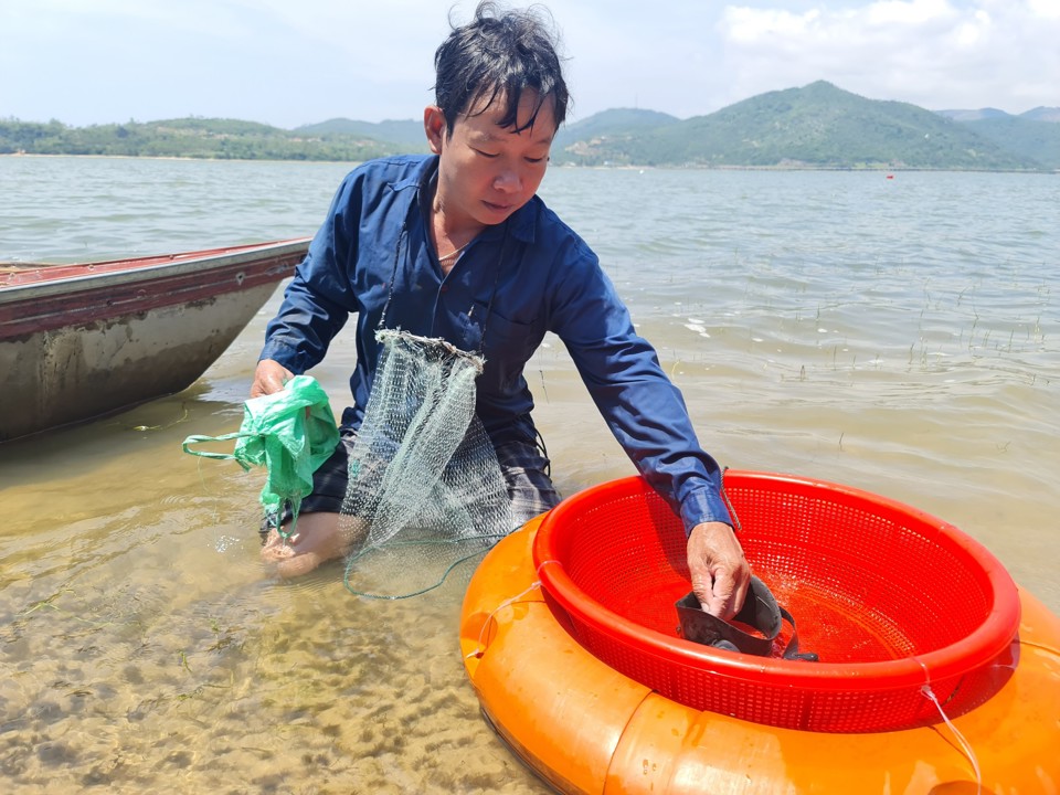 "Đồ nghề" săn dọp của anh Nguyễn Cho.