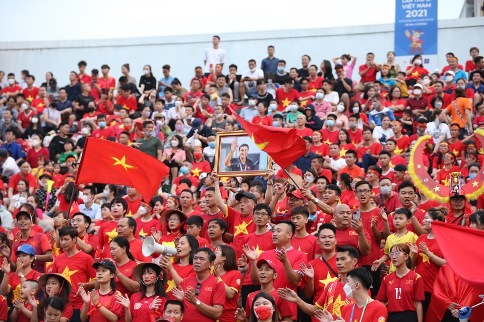 90 phút không thể rời mắt để giành HCV của tuyển bóng đá nữ Việt Nam - Ảnh 1