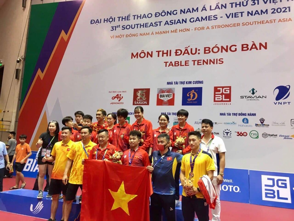 Việt Nam gi&agrave;nh huy chương v&agrave;ng b&oacute;ng b&agrave;n sau 19 năm tại SEA Games.