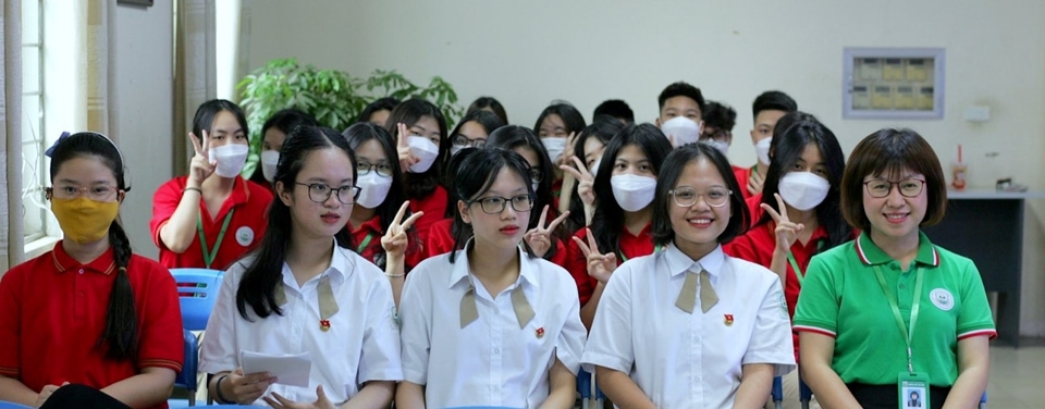 Học sinh trường THPT Mỹ Đình, Hà Nội (Ảnh: FB NT)