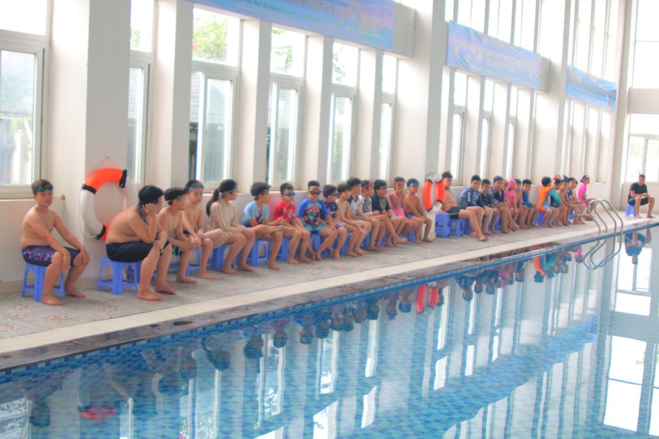 cCác nhà trường tạo điều kiện lắp đặt “bể bơi thông minh” tại trường để tổ chức các lớp dạy bơi, nhằm phổ cập bơi, nâng cao kỹ thuật bơi