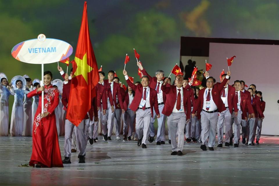 Đoàn thể thao Việt Nam diễu hành tại Lễ khai mạc SEA Games 31. Ảnh: Mỹ Hạnh