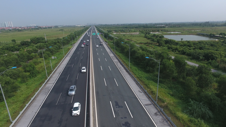 Cao tốc Hà Nội - Hải Phòng hiện là một trong những tuyến giao thông trọng điểm của Hà Nội. Ảnh: Phạm Hùng