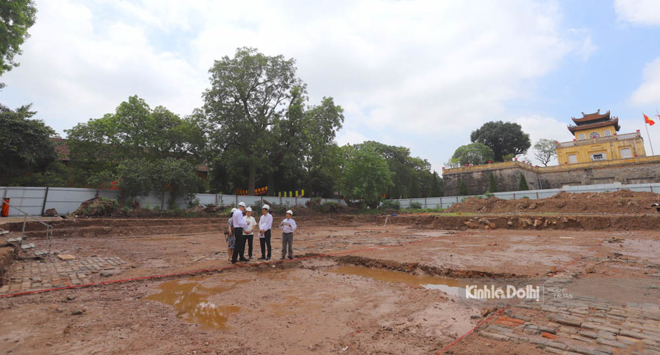 Khu vực khai quật khảo cổ học mới tại Ho&agrave;ng th&agrave;nh Thăng Long.