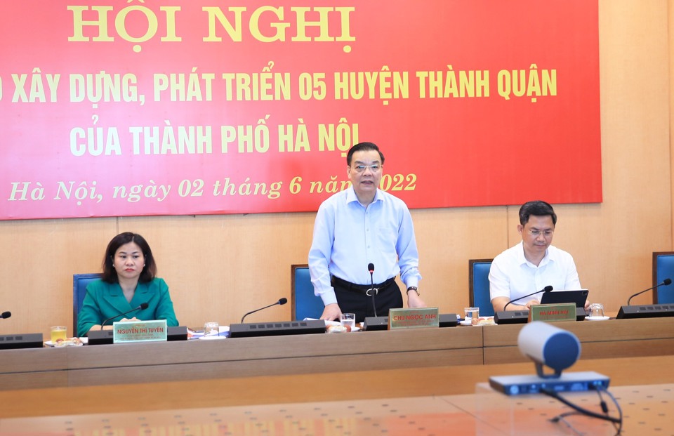 Chủ tịch UBND TP Hà Nội Chu Ngọc Anh phát biểu tại hội nghị. Ảnh: Phạm Hùng