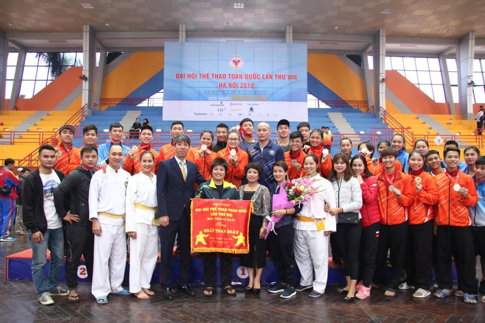 Bộ &ocirc;n Pencak Silat H&agrave; Nội gi&agrave;nh ng&ocirc;i nhất to&agrave;n đo&agrave;n tại Đại hội thể thao to&agrave;n quốc năm 2018. Ảnh: B&ugrave;i Lượng.