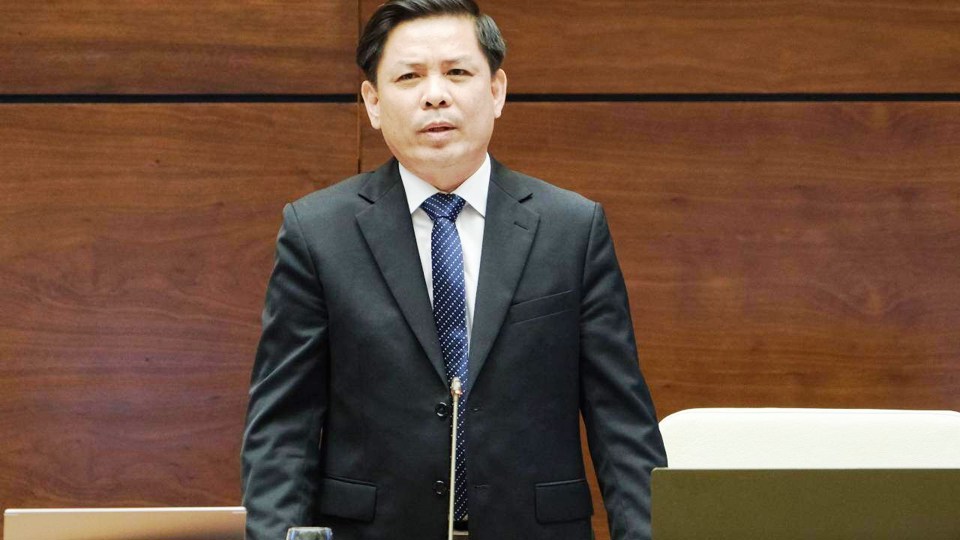 Bộ trưởng Bộ GTVT Nguyễn Văn Thể trả lời chất vấn trước Quốc hội.