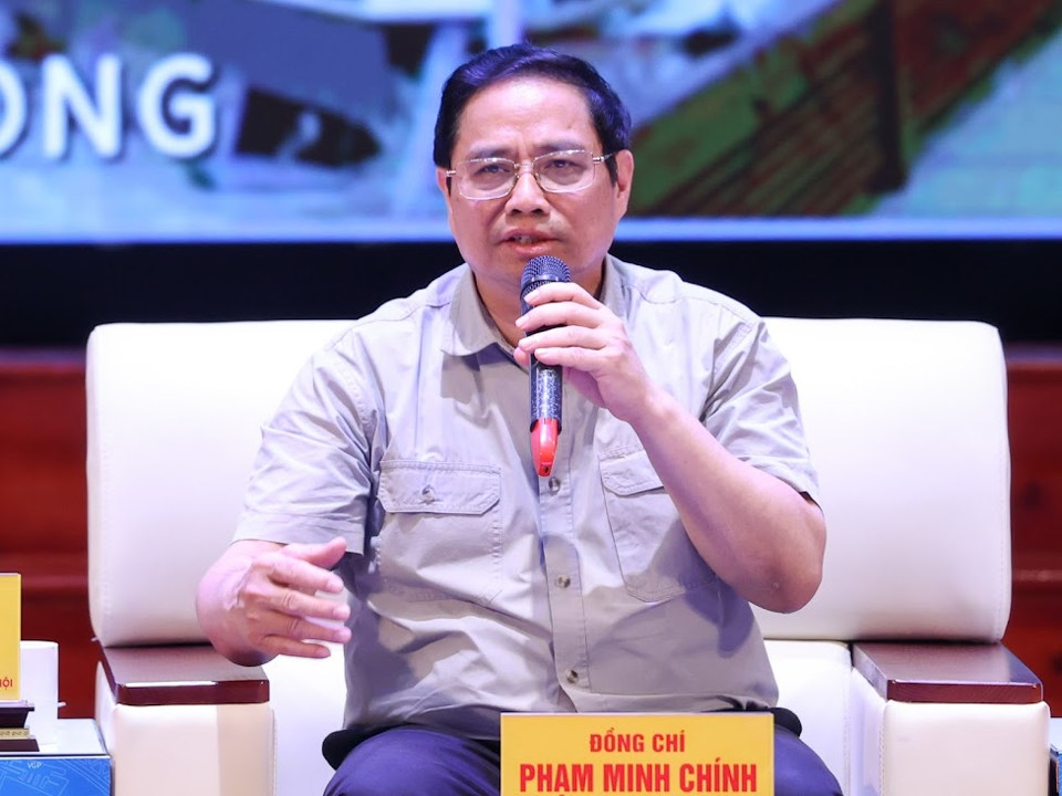 Thủ tướng Phạm Minh Chính đối thoại với công nhân - Ảnh 1