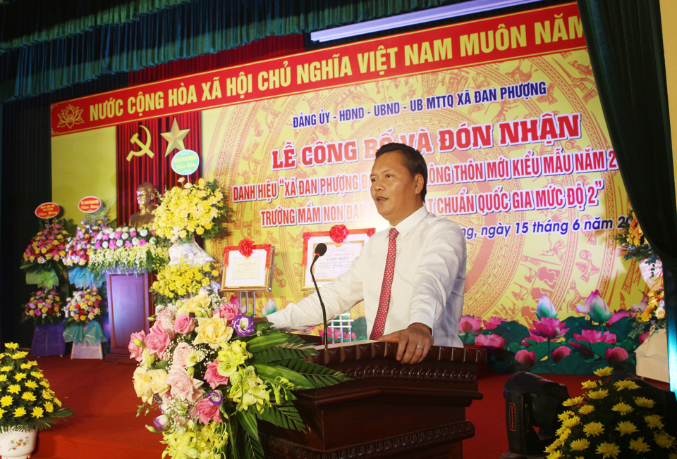 B&iacute; thư Huyện ủy Đan Phượng Trần Đức Hải ph&aacute;t biểu tại buổi lễ.