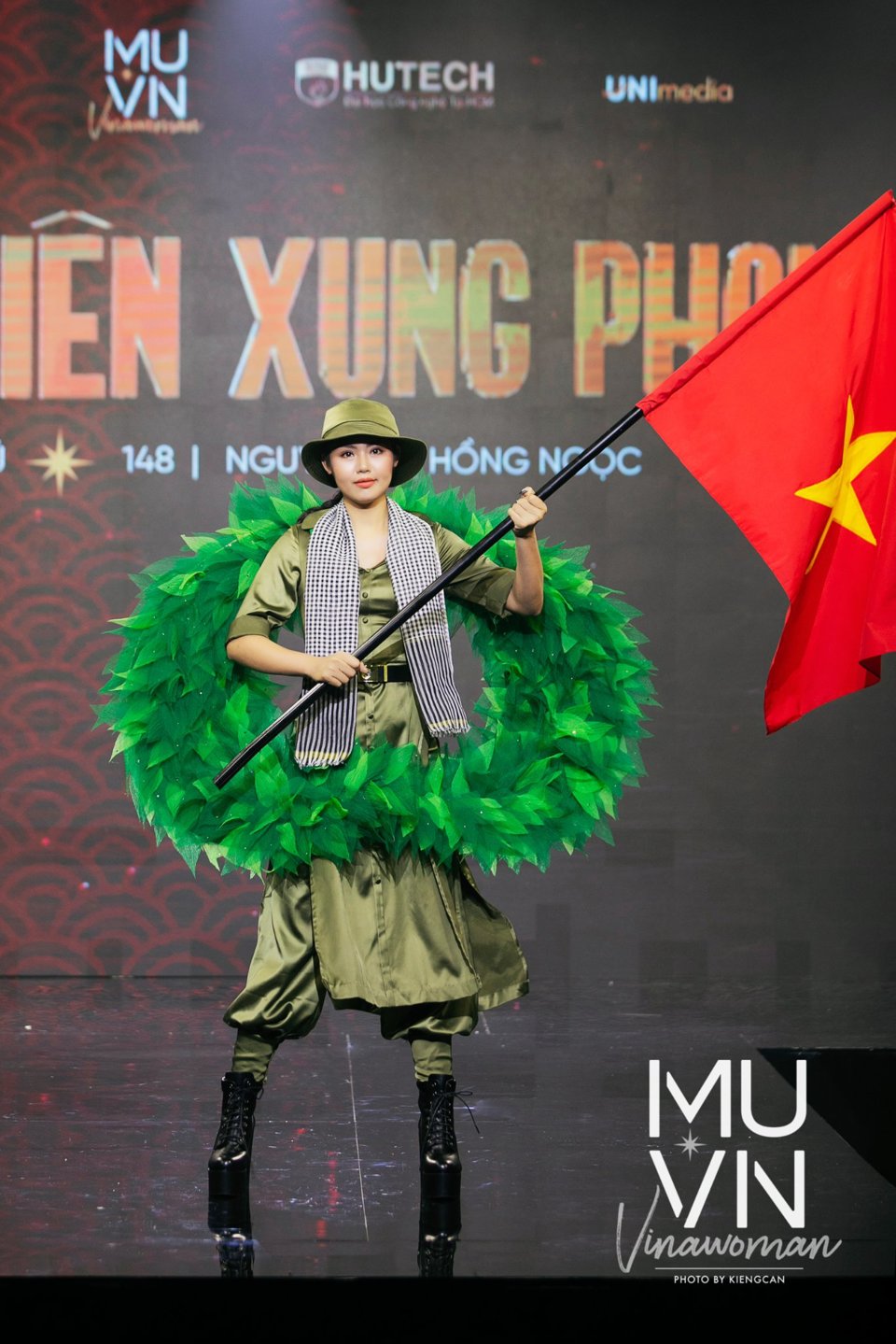 Mãn nhãn với trang phục dân tộc của Hoa hậu Hoàn vũ Việt Nam 2022 - Ảnh 10