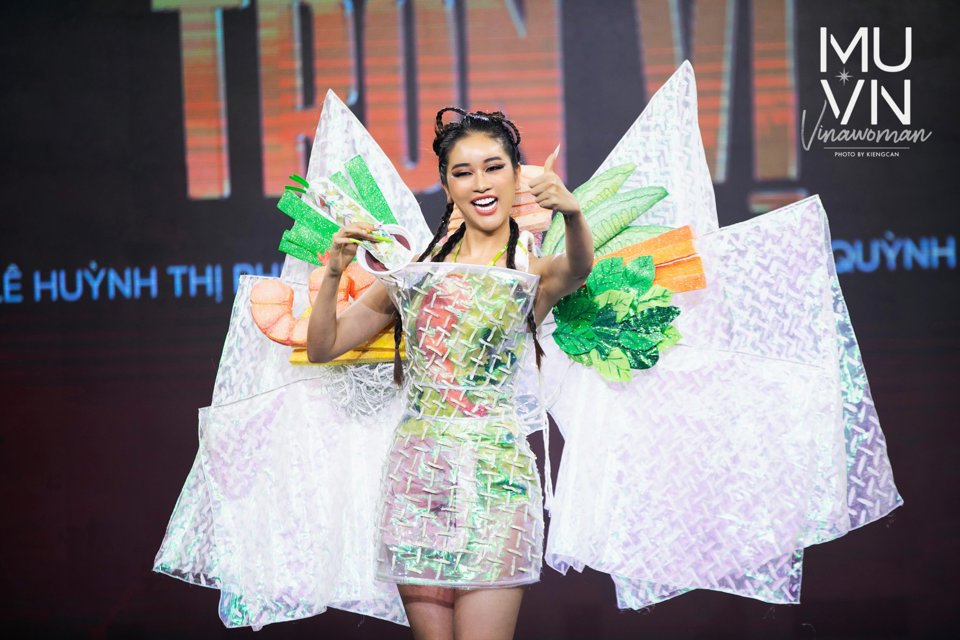 Mãn nhãn với trang phục dân tộc của Hoa hậu Hoàn vũ Việt Nam 2022 - Ảnh 24
