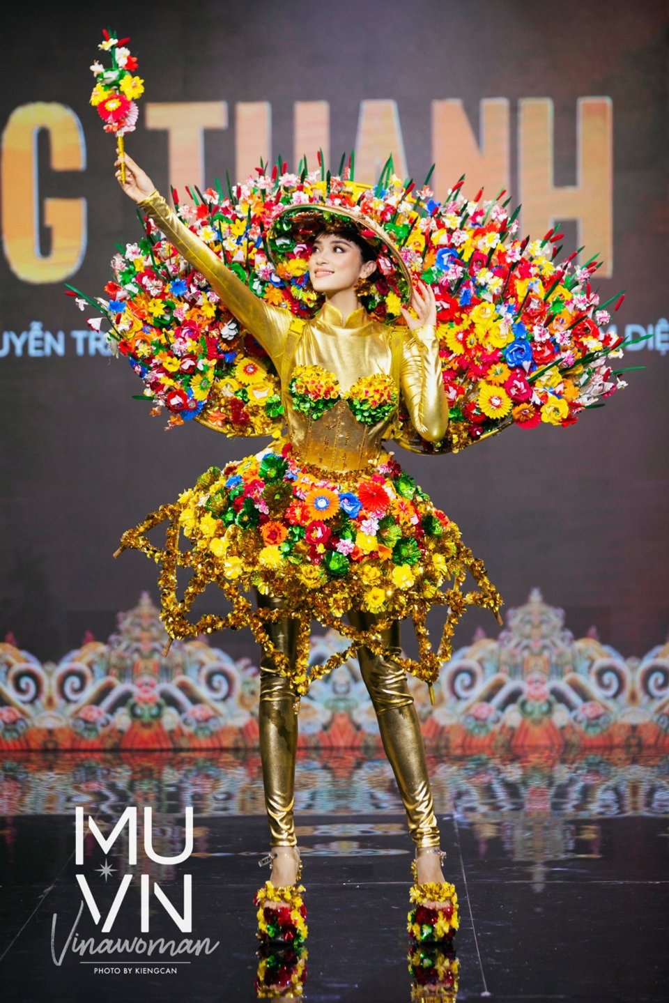 Mãn nhãn với trang phục dân tộc của Hoa hậu Hoàn vũ Việt Nam 2022 - Ảnh 6