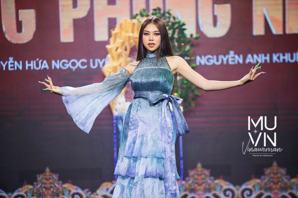 Mãn nhãn với trang phục dân tộc của Hoa hậu Hoàn vũ Việt Nam 2022 - Ảnh 8