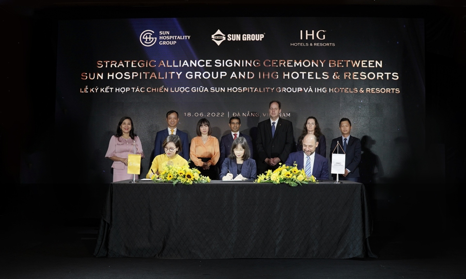 Sun Hospitality Group và IHG Hotels & Resorts hợp tác chiến lược - Ảnh 1