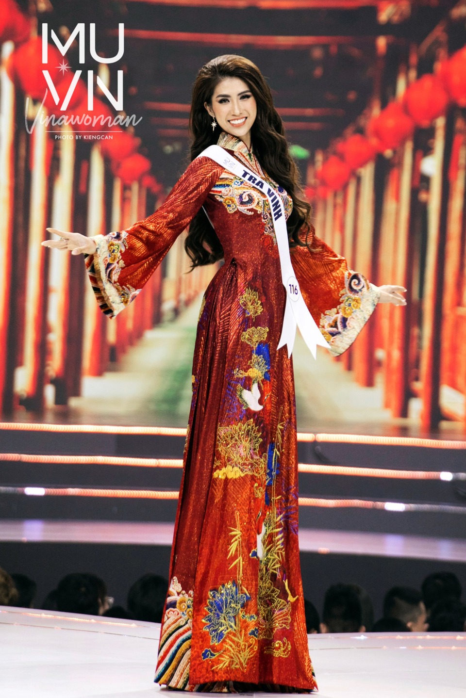 Thí sinh Hoa hậu Hoàn vũ Việt Nam 2022 duyên dáng cùng áo dài - Ảnh 30