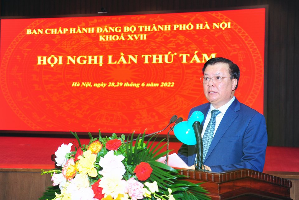 Bí thư Thành ủy Hà Nội Đinh Tiến Dũng phát biểu kết luận hội nghị. Ảnh: Phạm Hùng