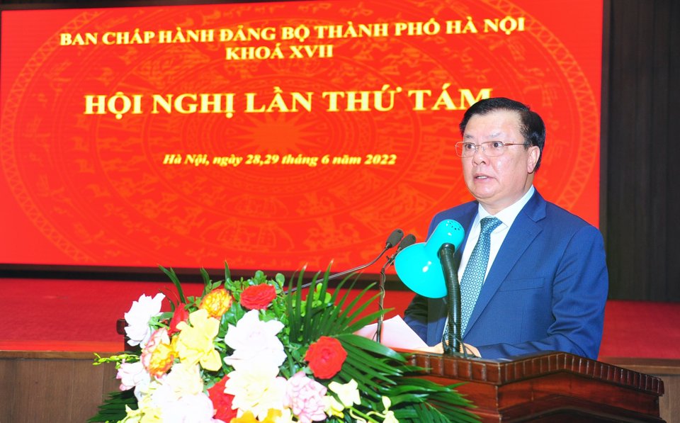 B&iacute; thư Th&agrave;nh ủy H&agrave; Nội Đinh Tiến Dũng ph&aacute;t biểu kết luận Hội nghị