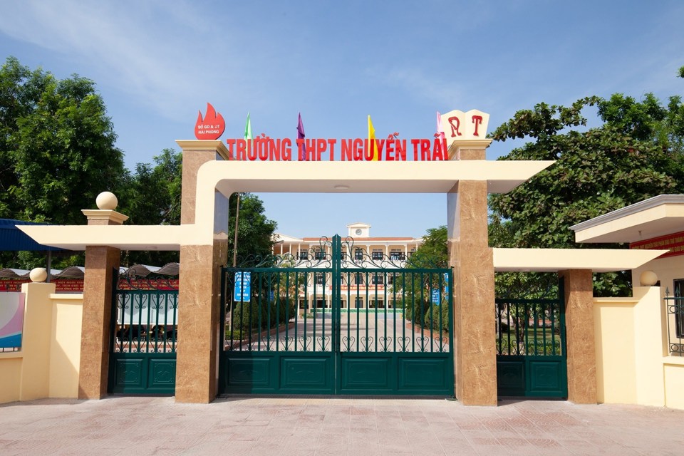 Trường THPT&nbsp; Nguyễn Tr&atilde;i.