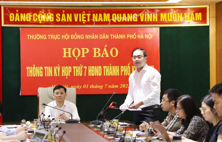 Ch&aacute;nh Văn ph&ograve;ng Đo&agrave;n Đại biểu Quốc hội v&agrave; HĐND TP H&agrave; Nội Nguyễn Ngọc Việt th&ocirc;ng tin về nội dung, chương tr&igrave;nh Kỳ họp