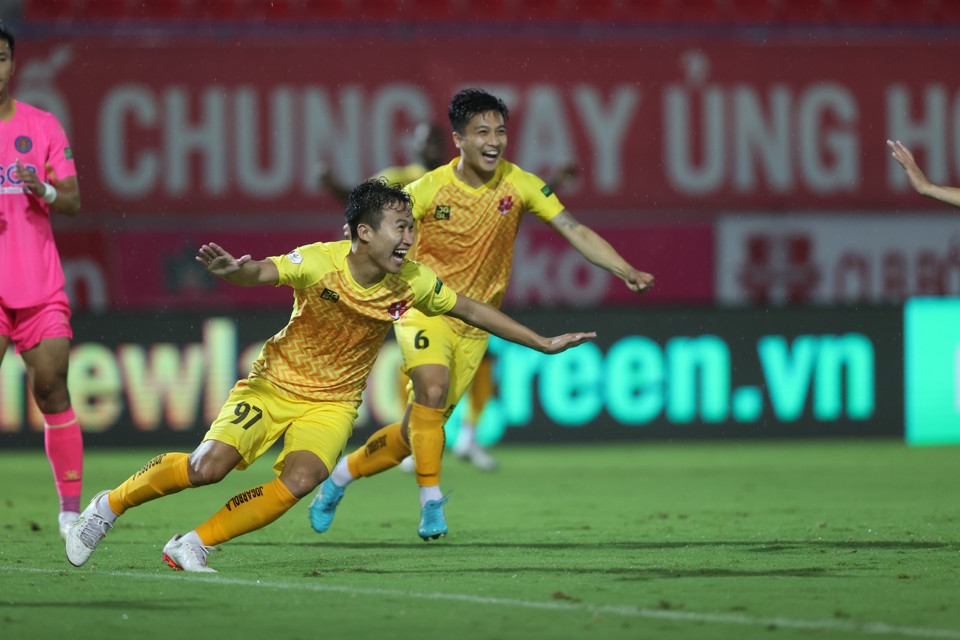 Vòng 5 V-League 2022: HAGL chưa thắng, Hà Nội FC và Viettel thua bất ngờ - Ảnh 1