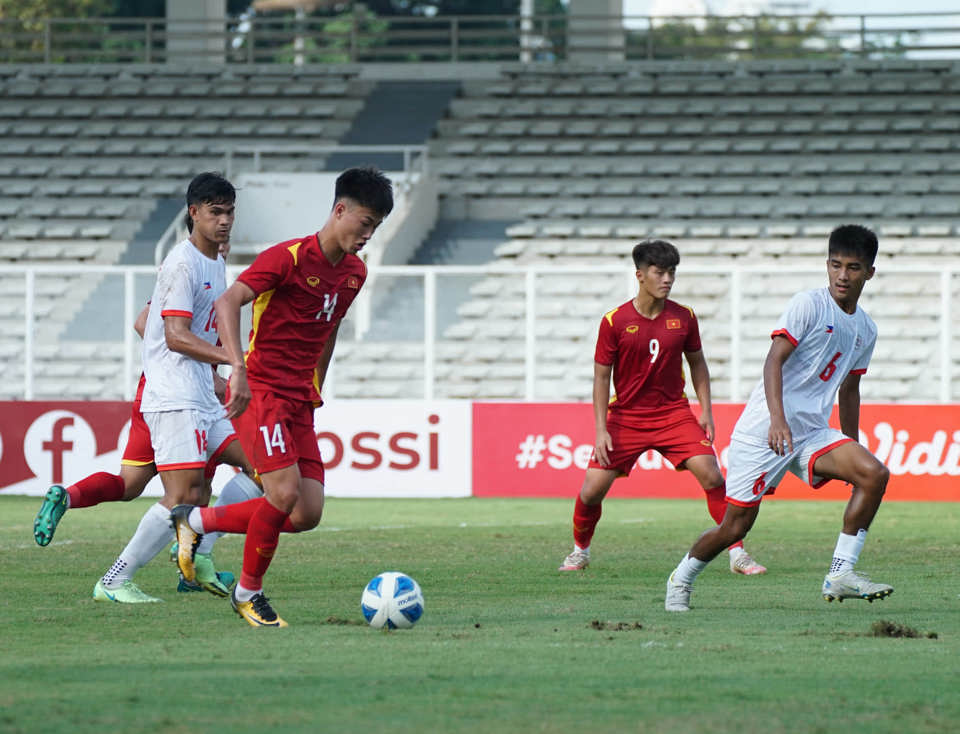 Văn Khang và Văn Trường toả sáng, U19 Việt Nam có chiến thắng đầu tay - Ảnh 1