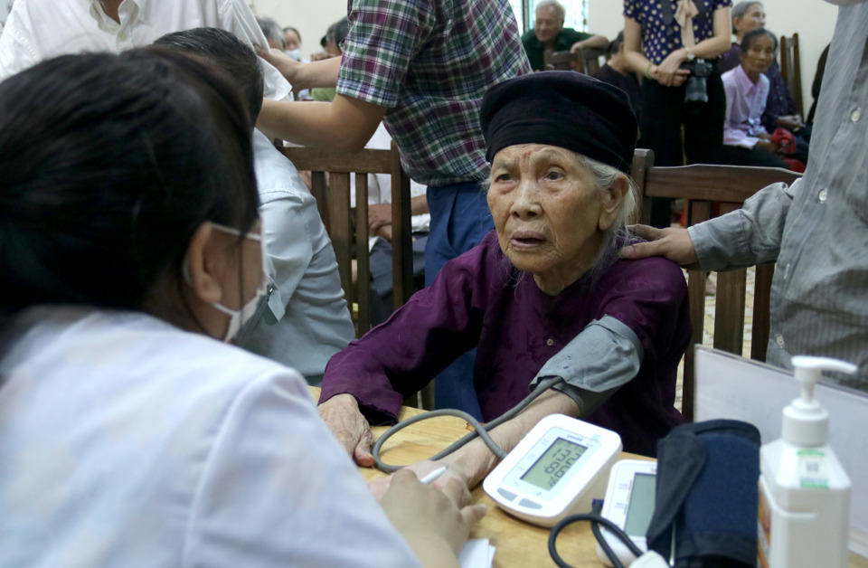 Hội Đông y Hà Nội tri ân người có công tại huyện Chương Mỹ - Ảnh 2