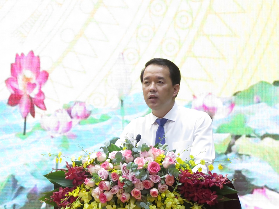 Chủ tịch UBND quận Bắc Từ Li&ecirc;m Lưu Ngọc H&agrave; ph&aacute;t biểu tại hội nghị.
