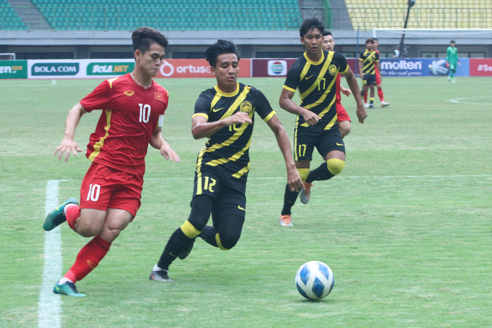 U19 Việt Nam để thua U19 Malaysia tại trận b&aacute;n kết. Ảnh: VFF.