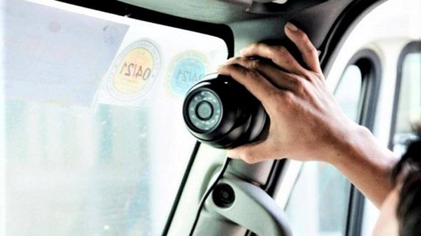 Xe kinh doanh vận tải phải lắp camera hành trình để được cấp phù hiệu - Ảnh 1