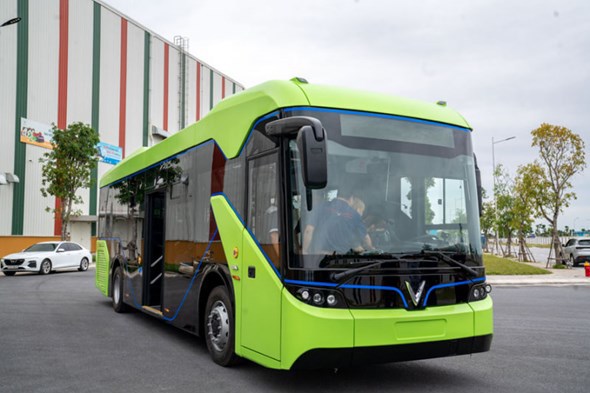 Từ 2025, 100% xe buýt thay thế, đầu tư mới sử dụng điện, năng lượng xanh - Ảnh 1