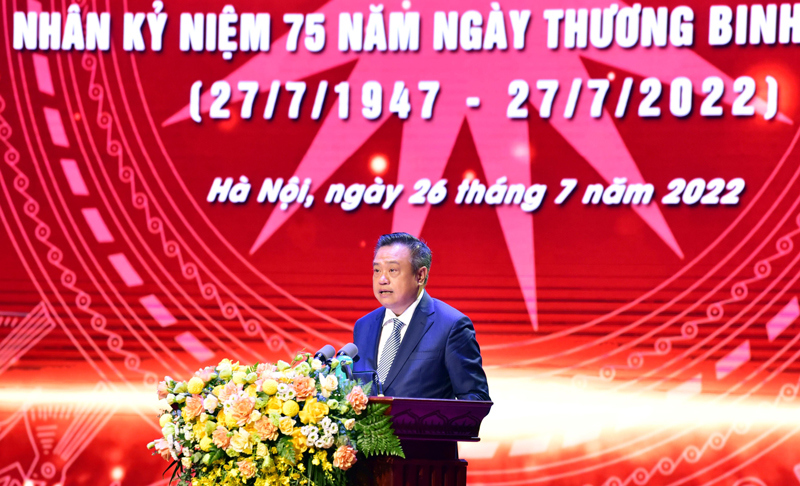 Chủ tịch UBND TP H&agrave; NộiTrần Sỹ Thanh ph&aacute;t biểu tại hội nghị.