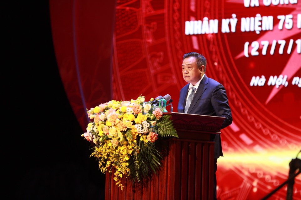 Chủ tịch UBND TP Hà Nội Trần Sỹ Thanh phát biểu tại buổi lễ. Ảnh: Thanh Hải