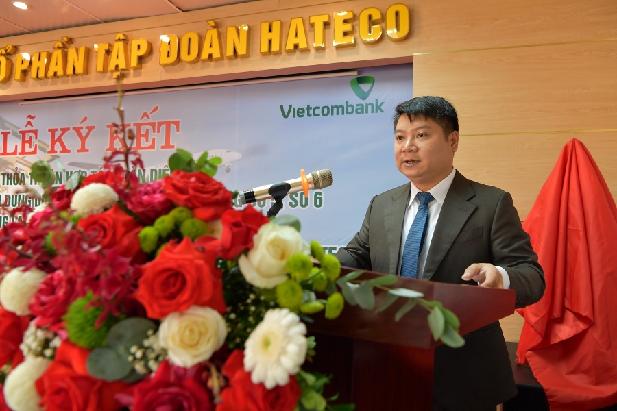 &Ocirc;ng Nguyễn Thanh T&ugrave;ng &ndash; Ph&oacute; Tổng gi&aacute;m đốc phụ tr&aacute;ch BĐH Vietcombank ph&aacute;t biểu tại Lễ k&yacute; kết