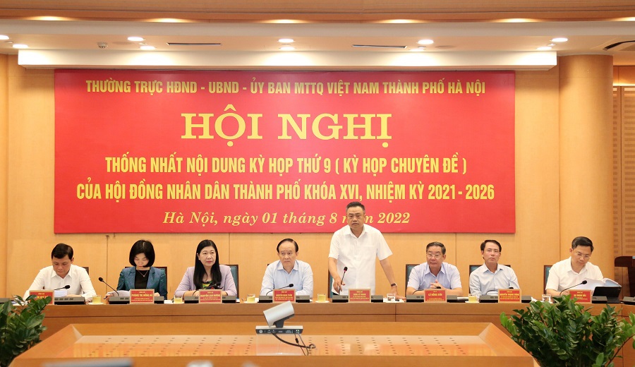 Chủ tịch UBND TP H&agrave; Nội Trần Sỹ Thanh ph&aacute;t biểu tại hội nghị