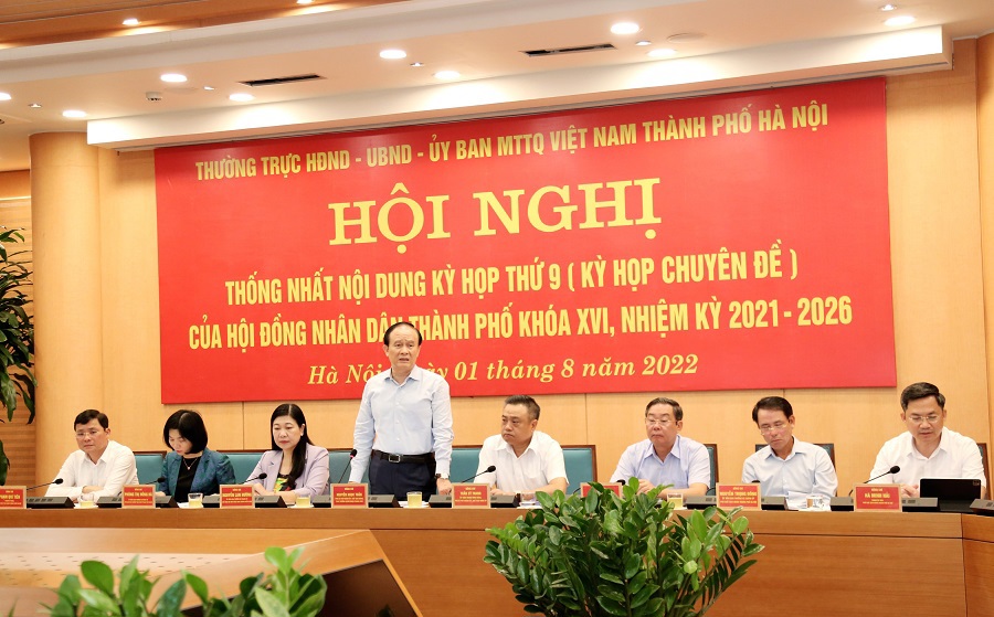 Chủ tịch HĐND TP H&agrave; Nội Nguyễn Ngọc Tuấn kết luận Hội nghị